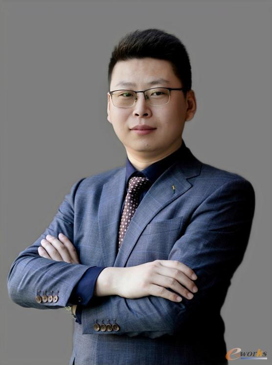 江苏亨睿碳纤维科技有限公司 信息技术部副部长 张东旭