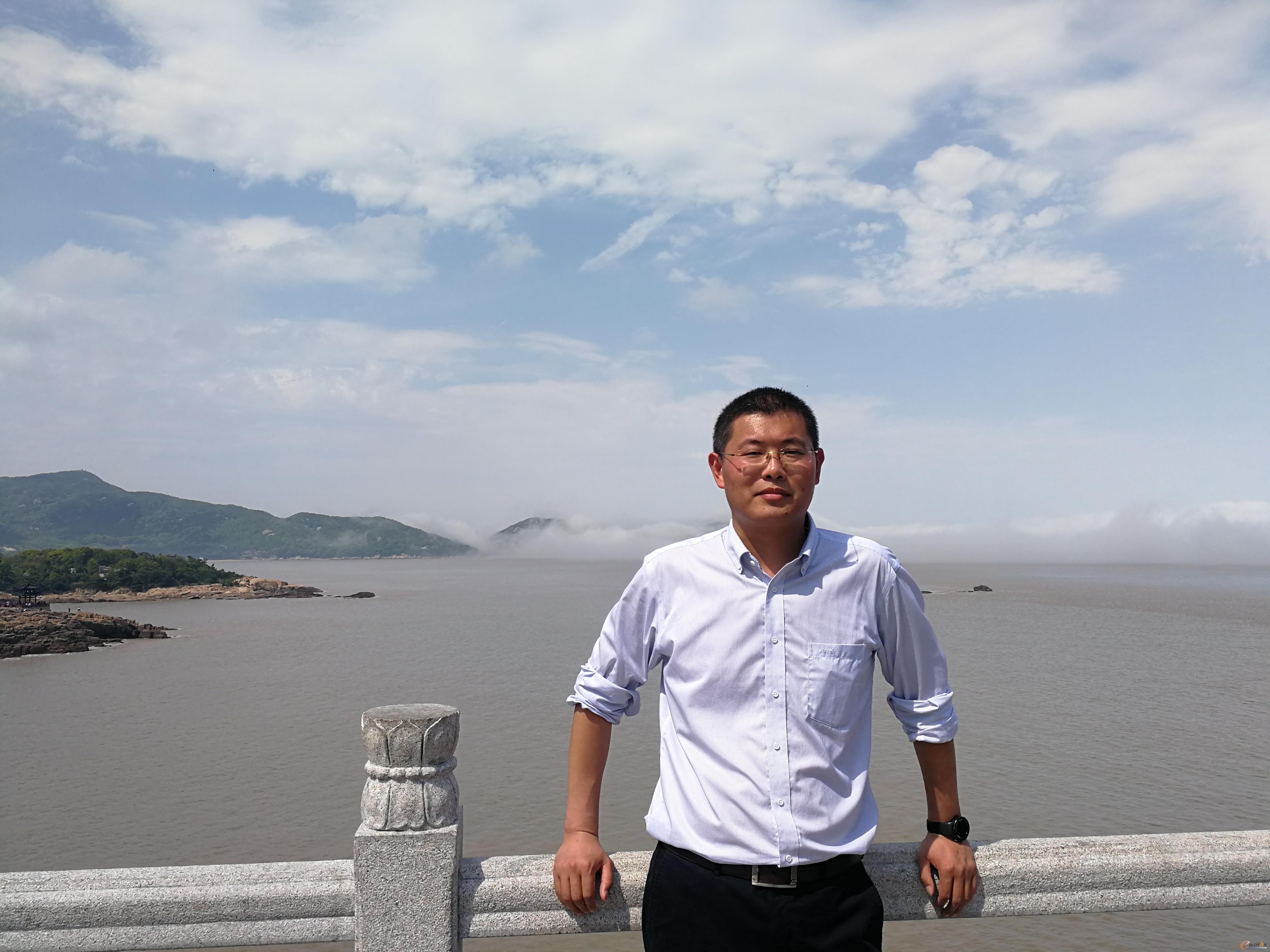 日出东方控股股份有限公司 数智化中心总监 徐光耀