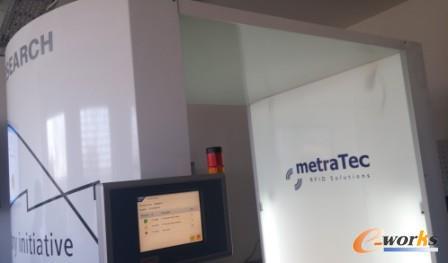 能够自动识别物料的仓库门