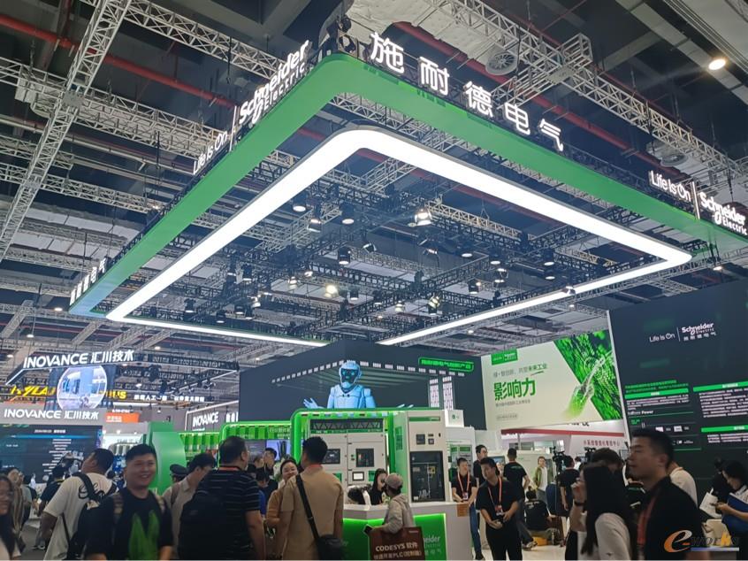 施耐德电气展台