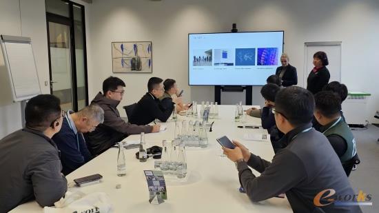 e-works考察团在通快进行交流