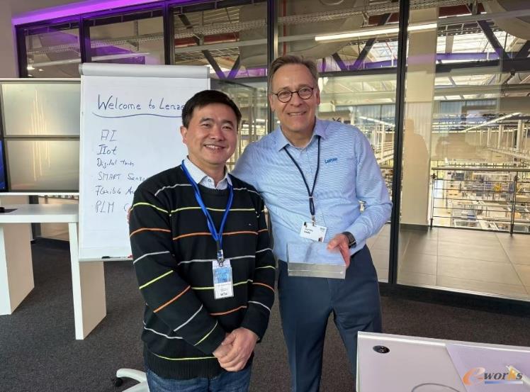 e-works黄培博士与伦茨Joachim Hanke先生合影留念