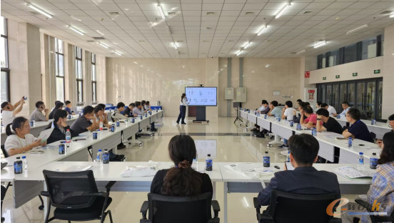 e-works考察团与SMC专家交流互动