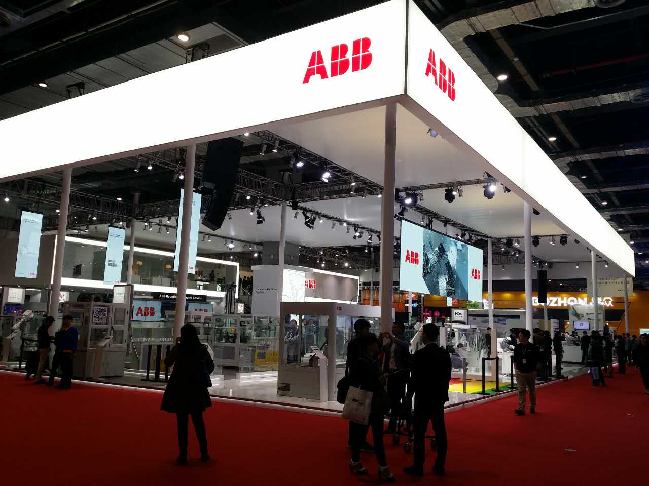 ABB机器人展台