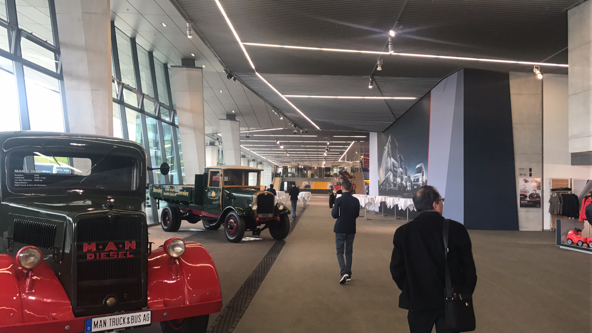 参观德国中型卡车巨头man工厂