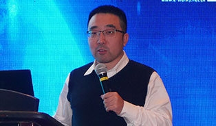 e-works咨询总监杜玮发表主题演讲《智能工厂顶层设计与整体规划》