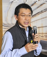 Michael Wang 王嘉年